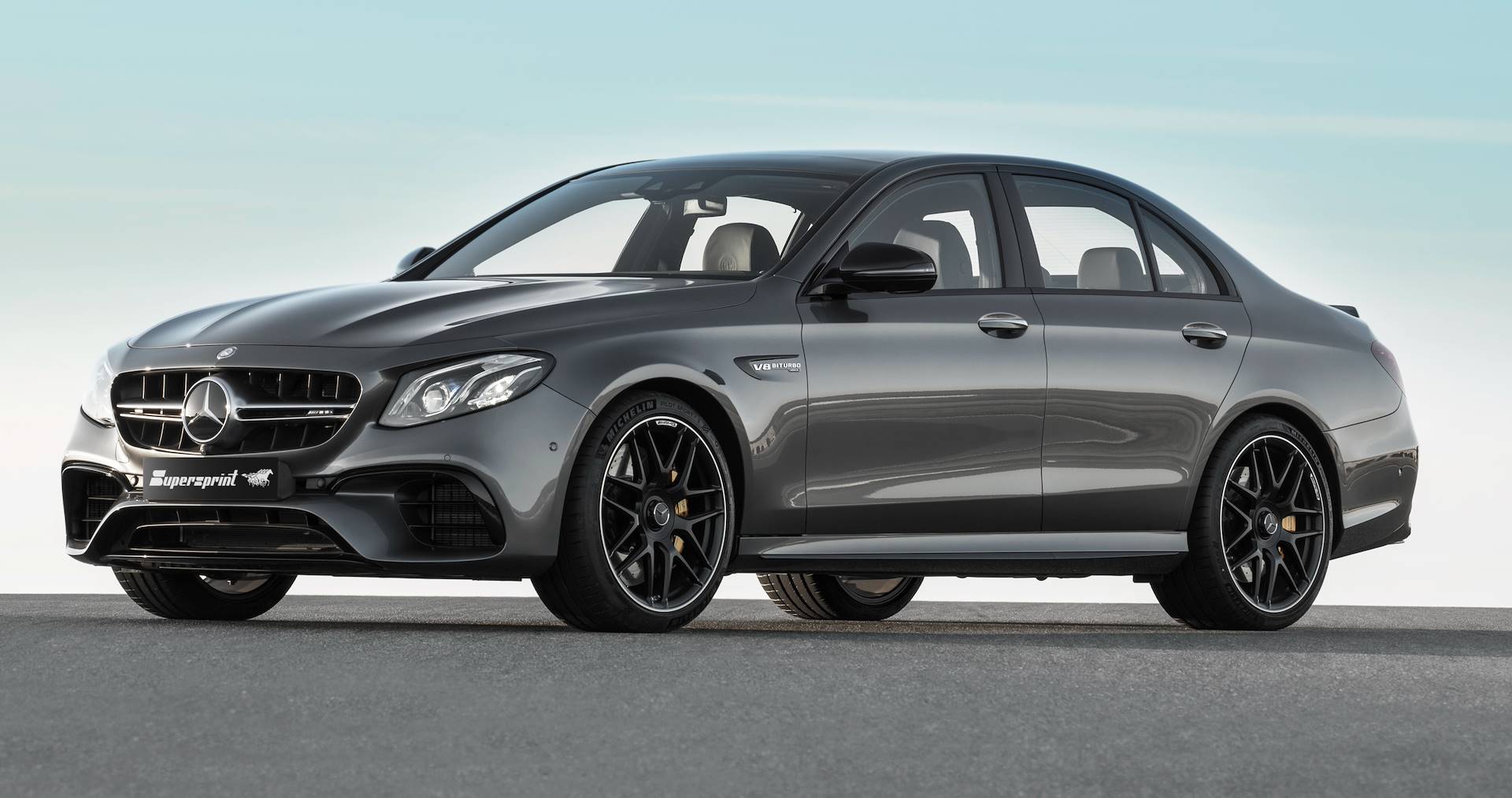 奔驰 W213 E 63 AMG 4-Matic 4.0i V8 Bi-涡轮 (571 Hp) 2015 ->